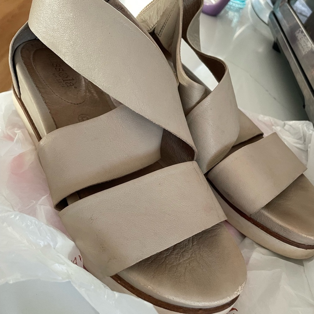 Bussola Potsdam sz 39 platform leather sandals “Pearl” super comfy!!! - Picture 4 of 12
